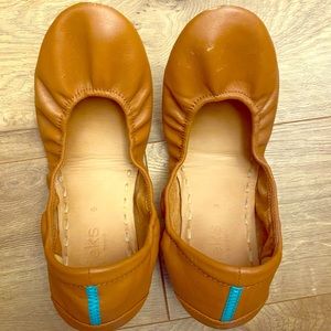 Chestnut Tieks Size 9